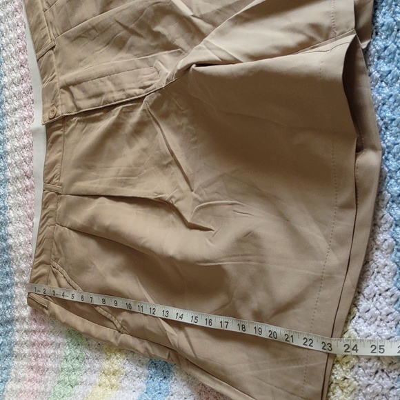 NWT Reebok Golf Size 50 Khaki PlayDry Comfort Waistband Shorts - Picture 5 of 16